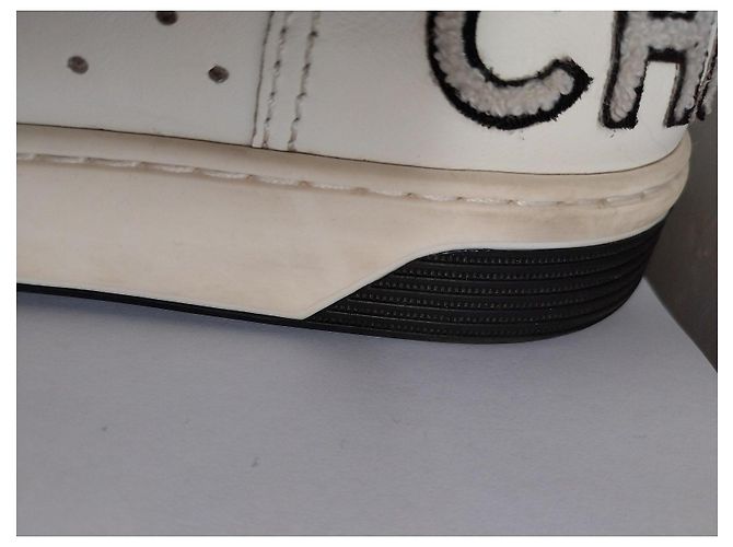 Chanel Sneakers Basse in Pelle Bianco e Nero - vista 14