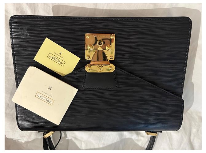 Louis Vuitton Borsa Epi Noir in pelle Nero - vista 2