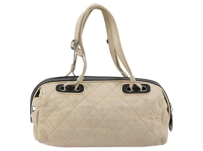 Chanel Matelassé in pelle di agnello Medium - vista 2