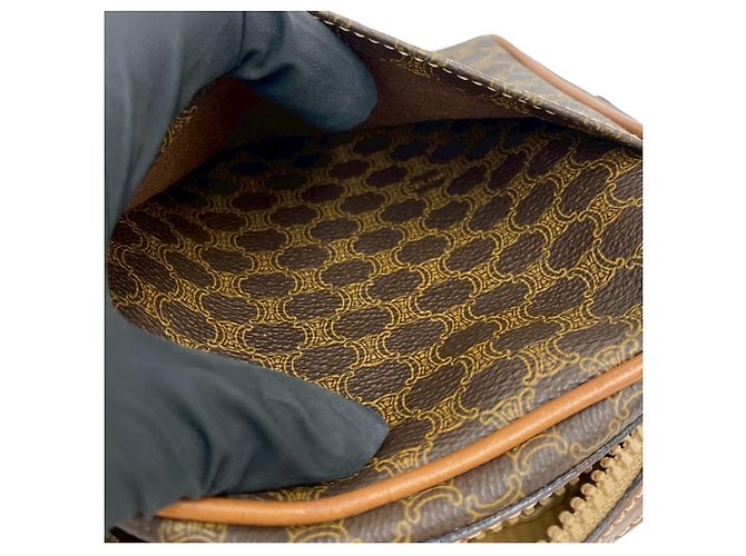 Céline Borsa a Spalla Celine Vintage Magadham Blazon Triomphe Marrone - vista 10