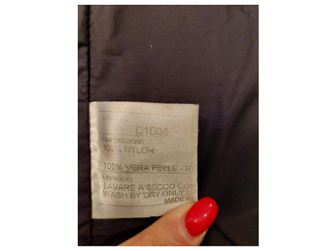 Ermanno Scervino Abrigo de nylon negro y cuero - vista 10