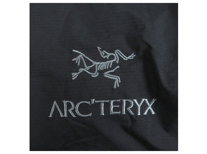 Autre Marque Chaqueta con capucha ARC'TERYX Atom SL Hoody Negro - vista 6
