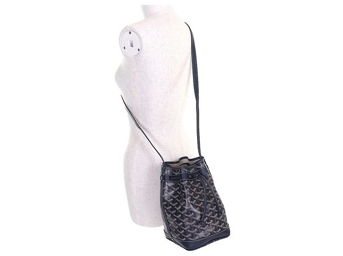 Borsa a secchiello Goyard Petit Flo in pelle di vitello Blu Blu navy - vista 8