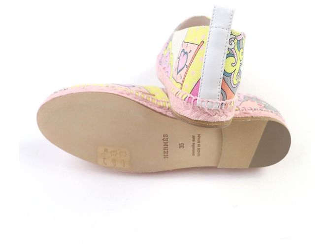 Hermès Hermes Espadrilles aus Canvas mit durchgehendem Logo-Print
Slip-on Mehrfarben - Ansicht 7