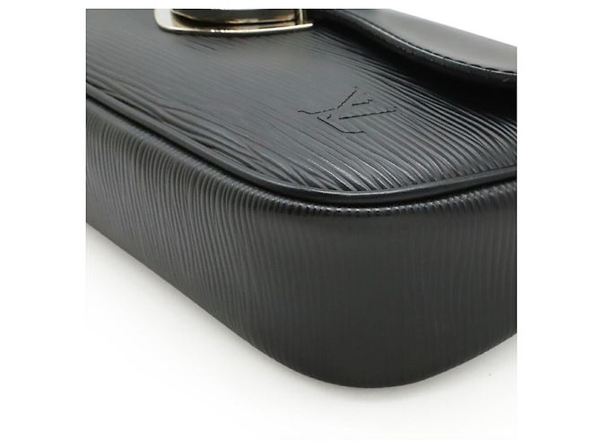 Borsa a tracolla 2way Pochette Montaigne Epi Louis Vuitton Nero - vista 3