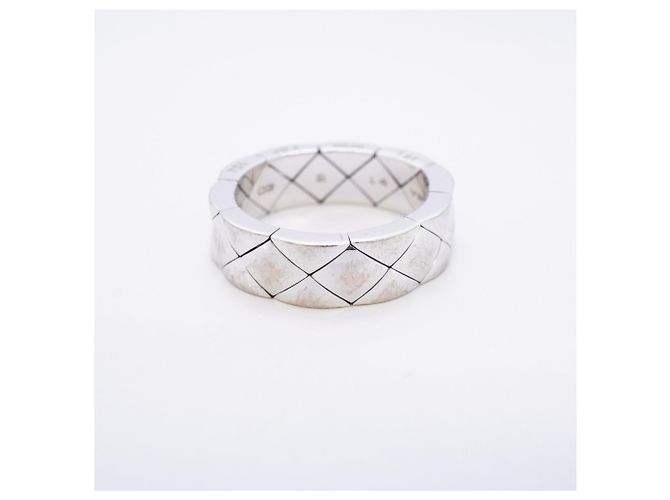 Anello Matelassé Chanel in oro bianco 18K - vista 2