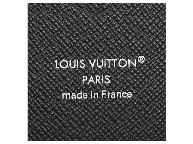 Portapassaporto Louis Vuitton Monogram Eclipse Nero - vista 7