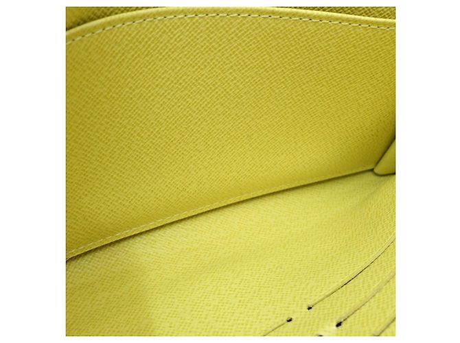 Cartera larga Sarah en piel Epi amarillo Louis Vuitton - vista 5