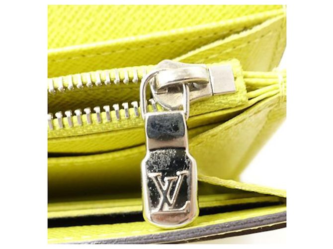 Cartera larga Sarah en piel Epi amarillo Louis Vuitton - vista 8