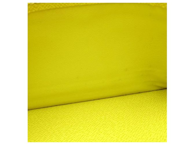 Cartera larga Sarah en piel Epi amarillo Louis Vuitton - vista 9