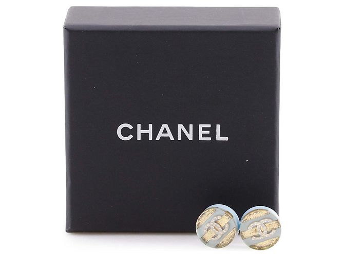 Orecchini Chanel Gold CC placcati oro, resina e strass a righe con chiusura a perno - vista 8