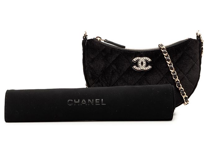 Chanel Black CC Quilted Velour Half Moon Chain Crossbody Nero - vista 9