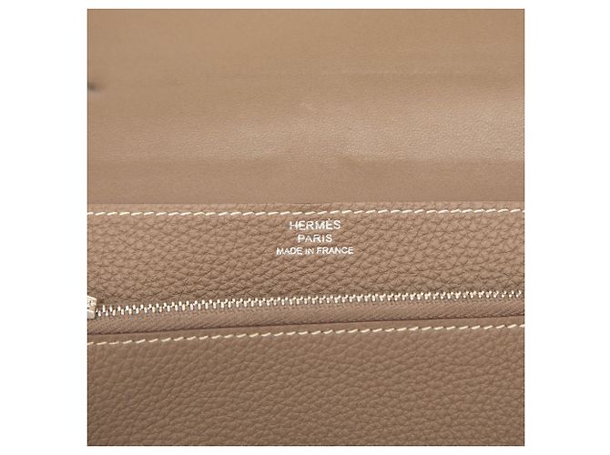 Cartera compacta Dogon en piel Togo marrón Hermès Castaño Gris pardo - vista 6