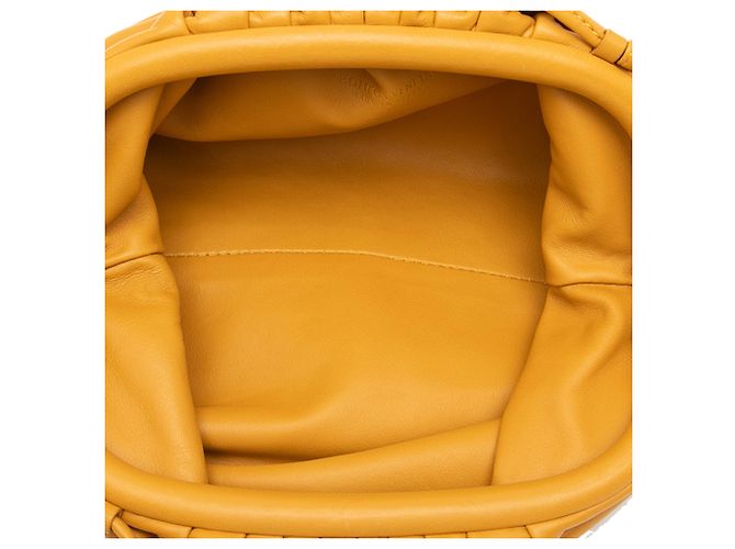 Bottega Veneta Borsa a tracolla The Mini Pouch in agnello marrone Caramello - vista 4