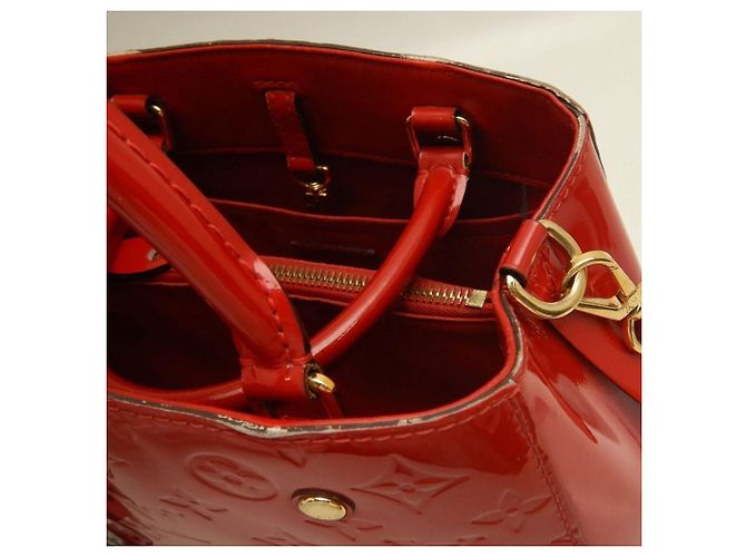 Borsa Louis Vuitton Vernis Montaigne BB in Cerise Fuschia - vista 10