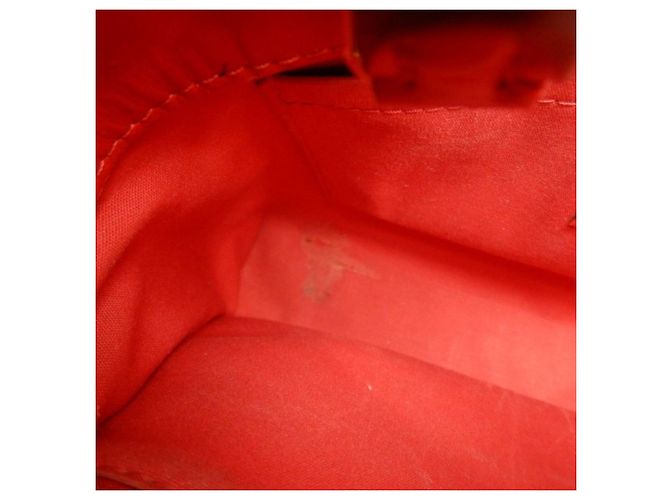 Borsa Louis Vuitton Vernis Montaigne BB in Cerise Fuschia - vista 24