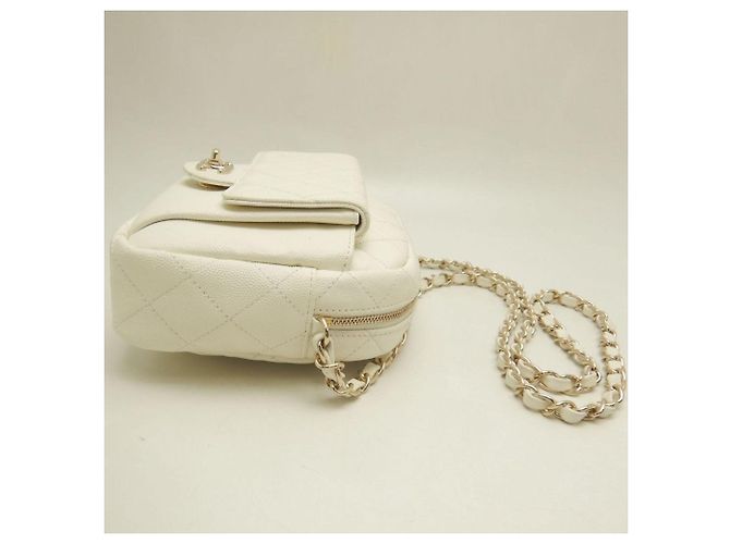 Timeless Borsa a Spalla Chanel Matelassé Caviar Bianco - vista 6