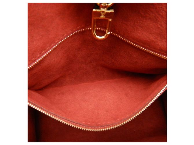 Bolso Louis Vuitton Bicolor Monogram OnTheGo PM Negro Beige - vista 14