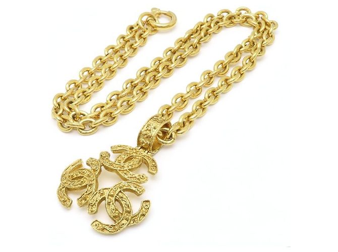 Collar Chanel Triple Coco - vista 4