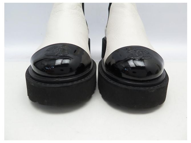 NUOVE STIVALETTI CHANEL LOW BOOTS G38218 37 PELLE BIANCA & NERA LOGO CC SCATOLA E SACCHETTO - vista 4