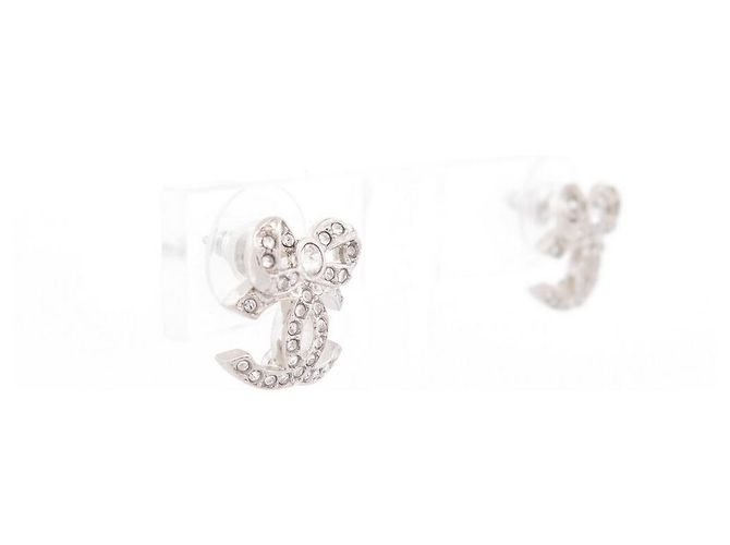 NUOVI ORECCHINI CHANEL LOGO CC FIOCCO E STRASS METALLO STEEL Argento - vista 4
