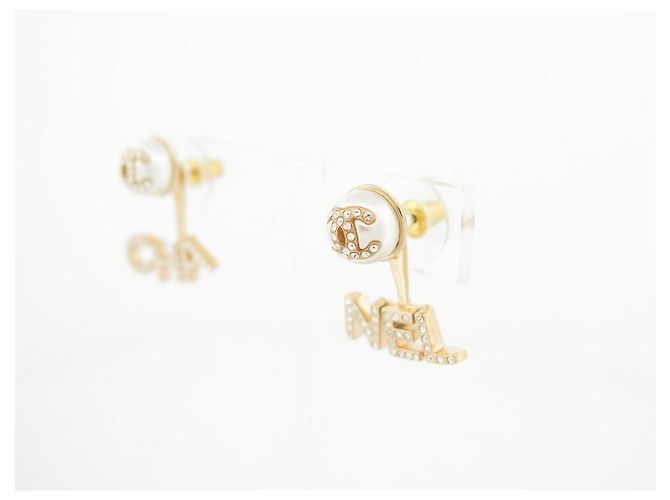 NUOVI ORECCHINI PENDENTI CHANEL LOGO CC E STRASS D'oro - vista 2