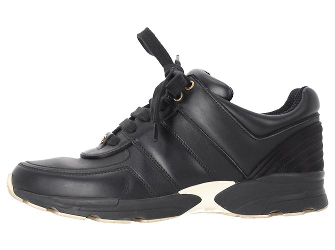 2.55 Sneakers low-top Chanel CC in pelle di vitello nera Nero - vista 2