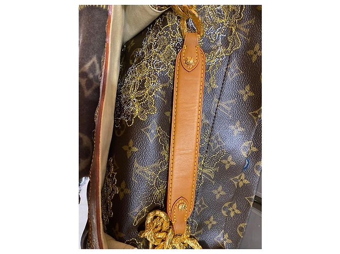 Louis Vuitton Besace Dentelle Or Borsa a Spalla Marrone D'oro - vista 16