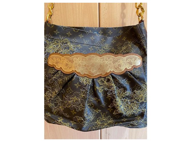 Louis Vuitton Besace Dentelle Or Borsa a Spalla Marrone D'oro - vista 3