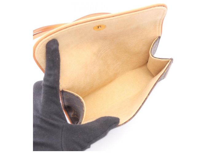 Pochette Florentine Louis Vuitton Vita Marrone - vista 3