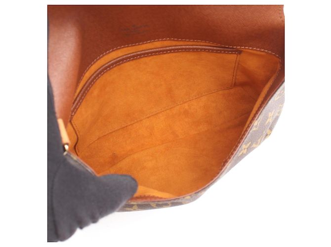 Borsa a tracolla Louis Vuitton Musette Tango Marrone - vista 3