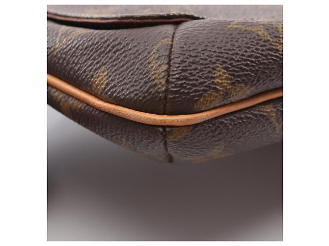 Borsa a Spalla Louis Vuitton Musette Tango Marrone - vista 7
