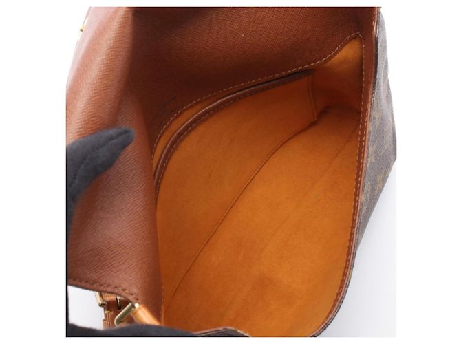 Borsa a tracolla Louis Vuitton Musette Tango Brown Marrone - vista 3