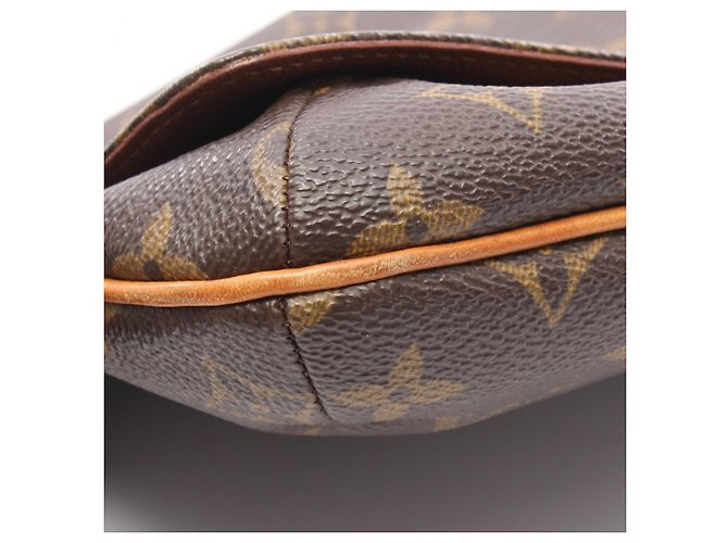Borsa a tracolla Louis Vuitton Musette Tango Brown Marrone - vista 9