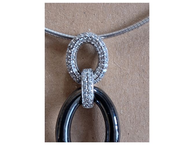 Autre Marque Collana con Pendente Doppio Anello in Ceramica Nera e Diamanti Nero Argento - vista 3