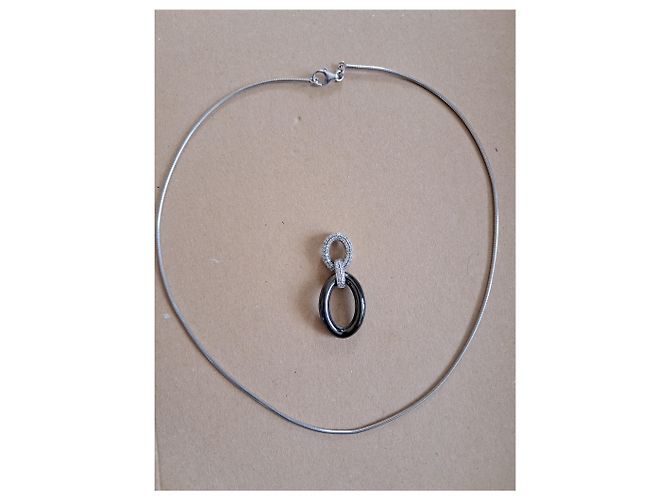 Autre Marque Collana con Pendente Doppio Anello in Ceramica Nera e Diamanti Nero Argento - vista 8