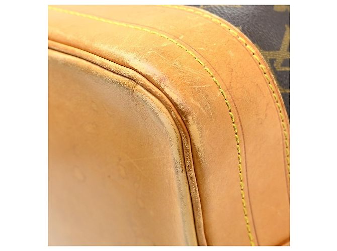 Bolso Louis Vuitton Noe Monogram Canvas Large Castaño - vista 4