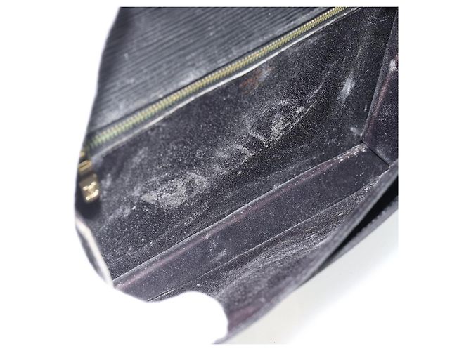 LOUIS VUITTON Epi Serie Dragonne Clutch Bag Black Noir M52612 LV Auth 180593 Nero - vista 9