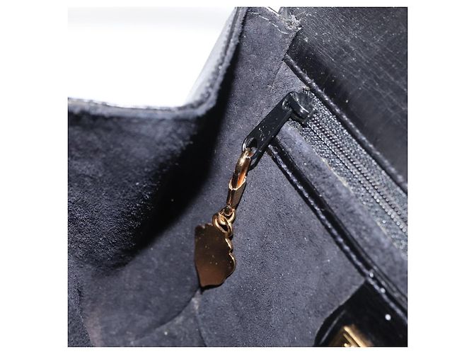 Borsa a Spalla GUCCI in Pelle Nera e Oro 004 056 0219 Auth 181308 Nero D'oro - vista 20