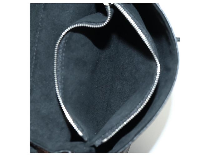 LOUIS VUITTON Yamamoto Hirosai Pochette Kabuki Mask Bag M43532 LV Auth 179813SM Monograma - vista 30