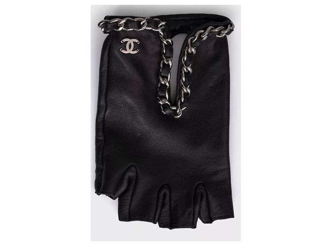 Chanel fingerlose Lederhandschuhe in Schwarz - Größe 7 Gebraucht - Ansicht 3