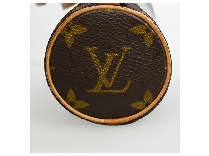 Louis Vuitton Papillon Pochette Monogram Canvas Mini Marrom - vista 3
