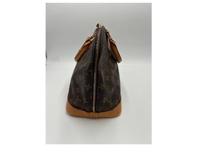 Sac à main Louis Vuitton Alma Monogram Canvas MM Marron - vue 5