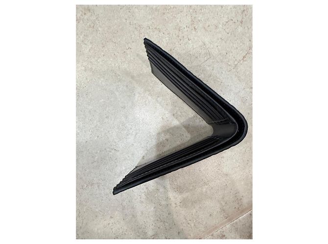Gucci GG Embossed Black Leather Bifold Wallet - view 4