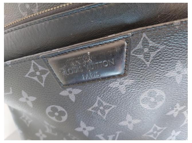 Louis Vuitton Mochila Monogram Eclipse Negro - vista 3