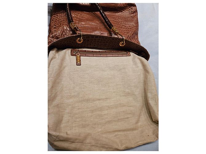 Michael Kors Borsa Tote in Pelle Goffrata Marrone - vista 15
