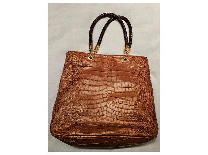 Michael Kors Borsa Tote in Pelle Goffrata Marrone - vista 3