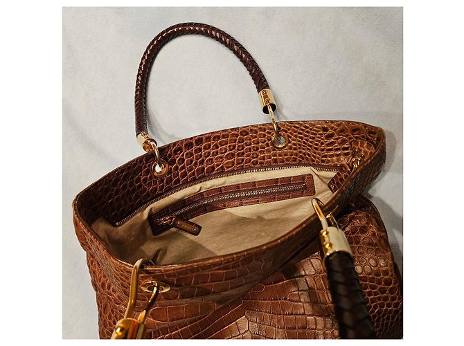 Michael Kors Borsa Tote in Pelle Goffrata Marrone - vista 7