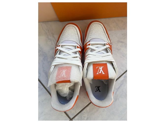 Louis Vuitton LV Trainer Signature #54 Sneakers Orange Blanc Bianco Arancione - vista 3