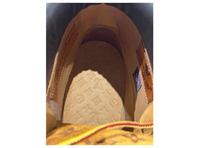 Louis Vuitton x Timberland Monogram Beige Leather Boots Brown - view 15